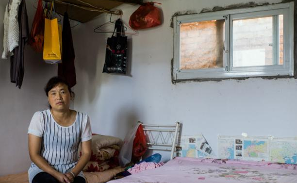 高三时家长要不要去陪读？一位母亲的亲身经历表示，选错苦不堪言