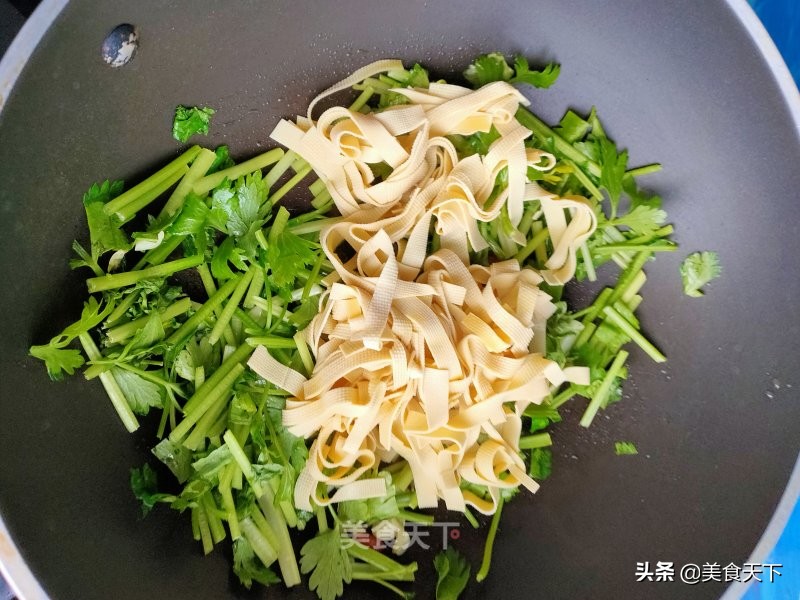 成本便宜，做法简单，豆皮的殿堂级做法