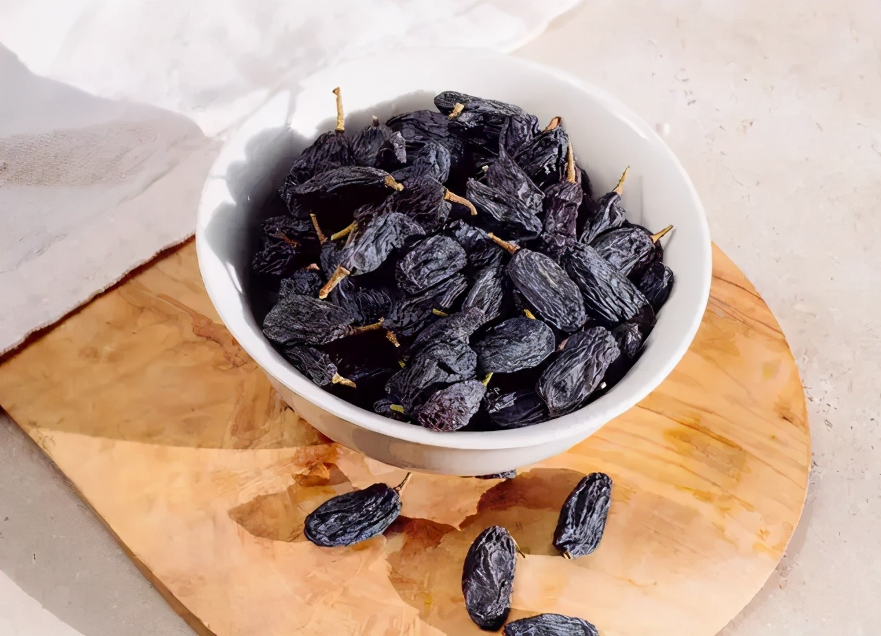 都知道,葡萄的英文是grape,那“提子”的英文是啥?