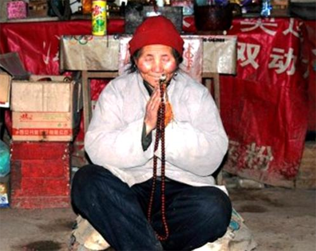 王芝霞：43岁皈依佛门，与家人断绝联系，年逾90仍隐居终南山