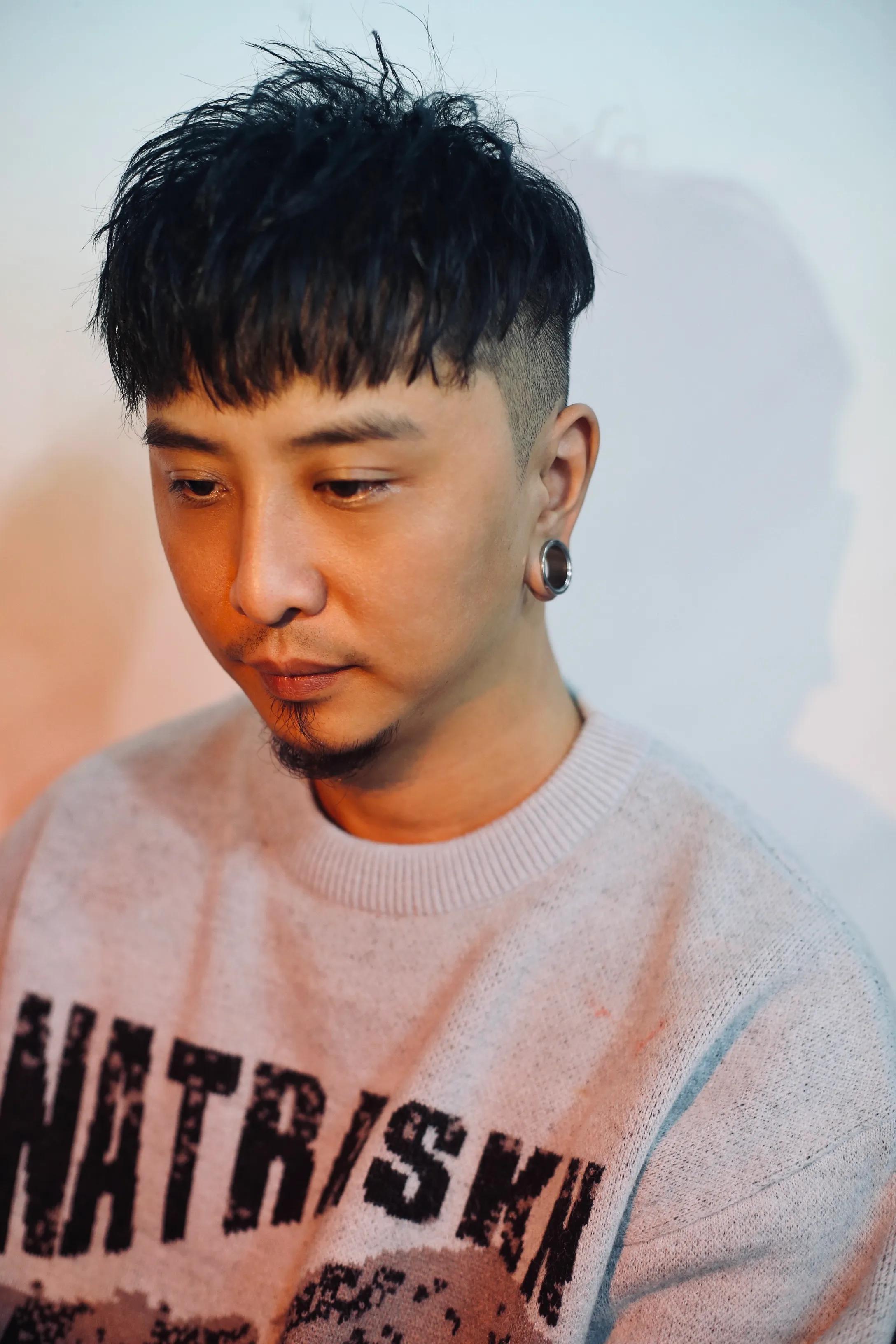 帅气的碎盖头