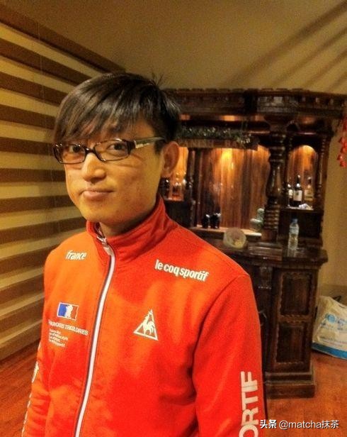 陈羽凡突然去世？原是胡海泉发文悼念兄弟，大批网友纷纷表错情！