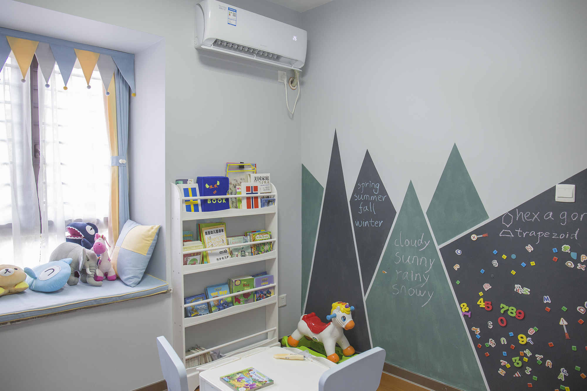 100㎡简美轻奢小三房，诠释女人的精致生活，充斥着爱家的味道