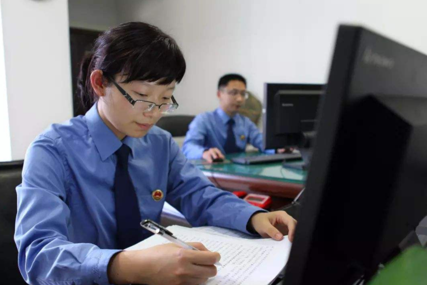 公务员待遇有调整，绩效奖金将有所下调，各个地区有所差异