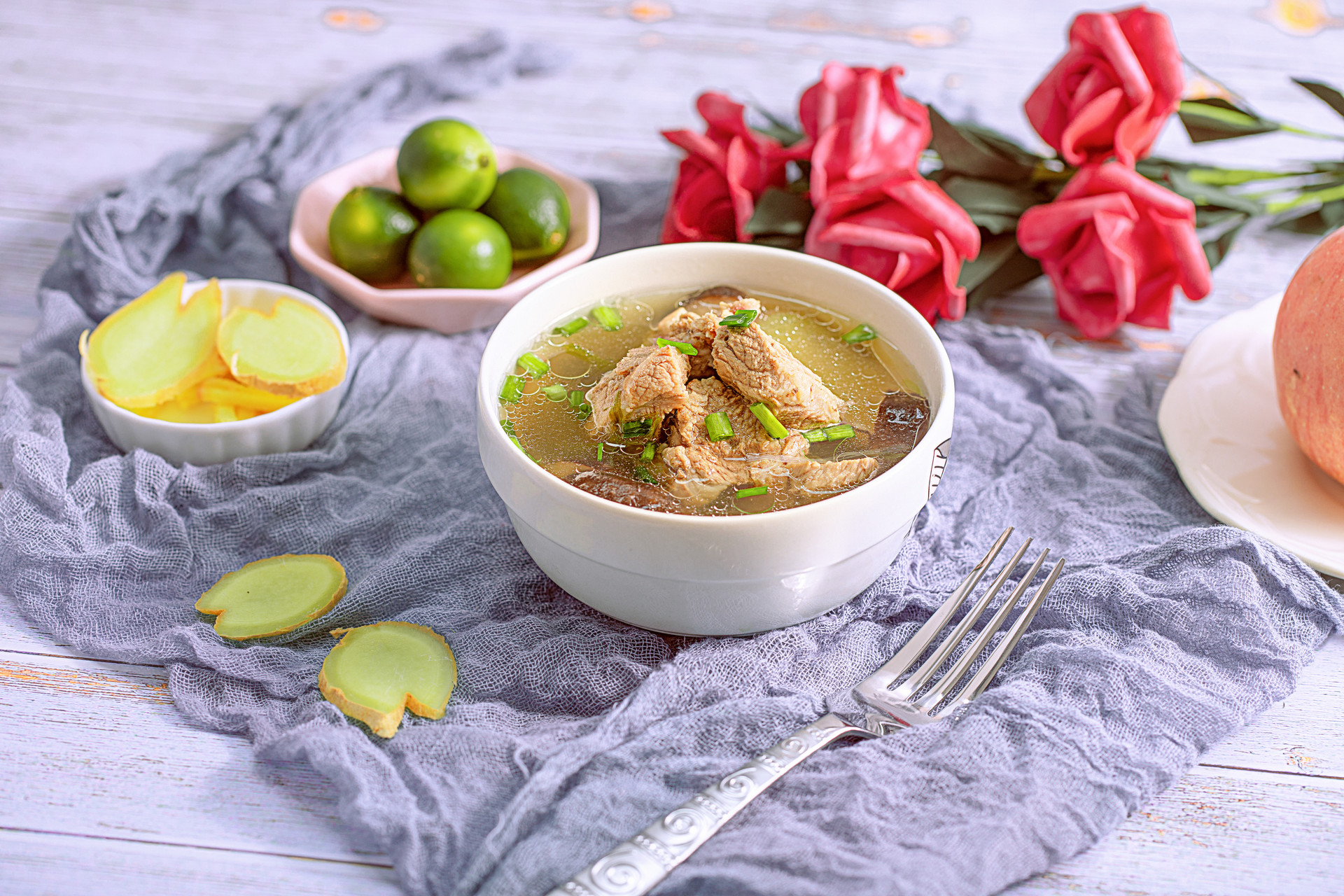 春天是长高黄金期，这些食物会“偷”走娃的身高，孩子爱吃也别买