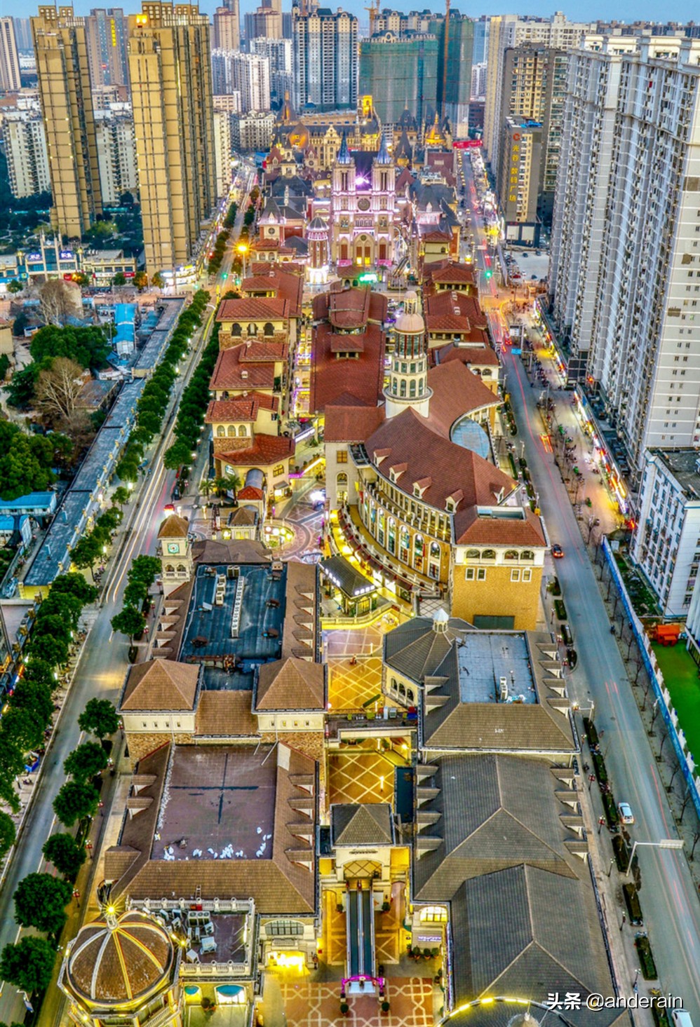 武汉世界城光谷步行街未来发展浅谈