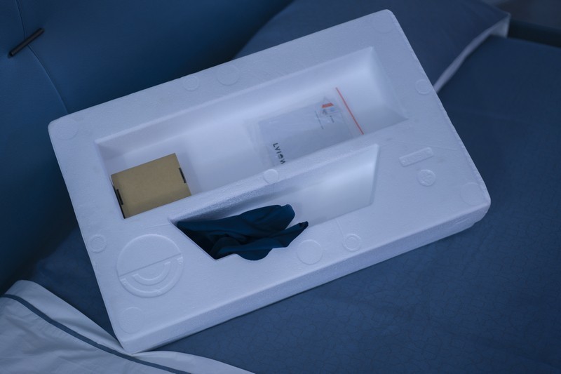 漂亮的 Lyiew Pro3沉浸式情绪歌词悬浮字幕蓝牙音箱