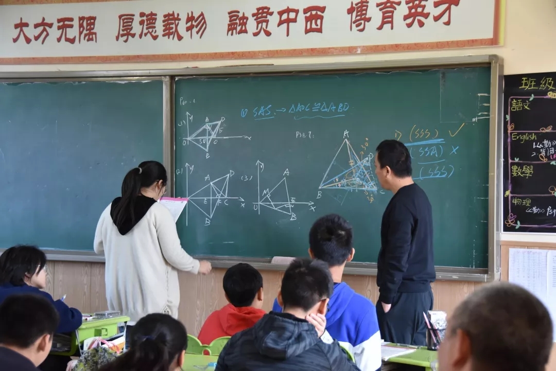 最美青春，见证成长 ---武汉大方学校初中部开放日圆满举行