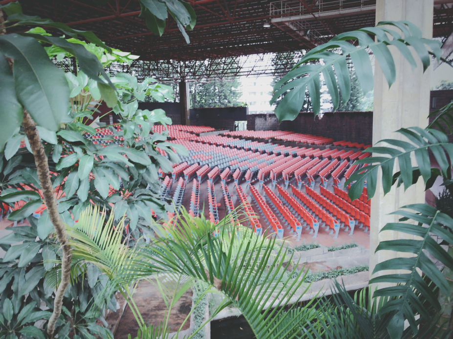 深圳大学VS暨南大学，六个维度横向对比，分数低一定没优势？