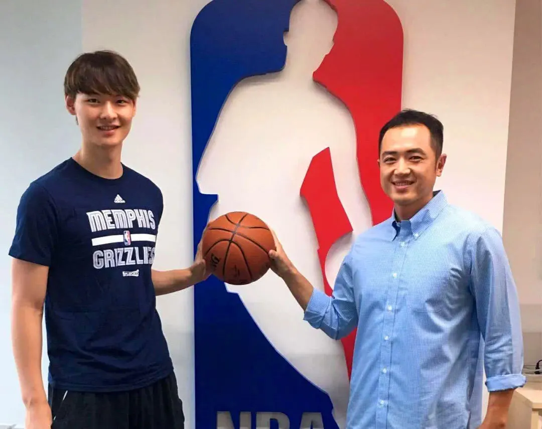 王哲林为什么上nba选秀(被选中5年，王哲林为何迟迟没有加盟NBA？最主要的原因是这个)