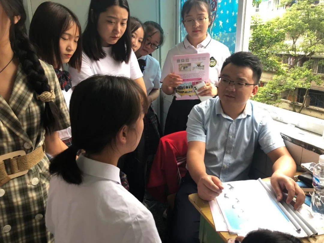 在公办园当非编的合同制老师，好不好？主要看三点，未来同样可期