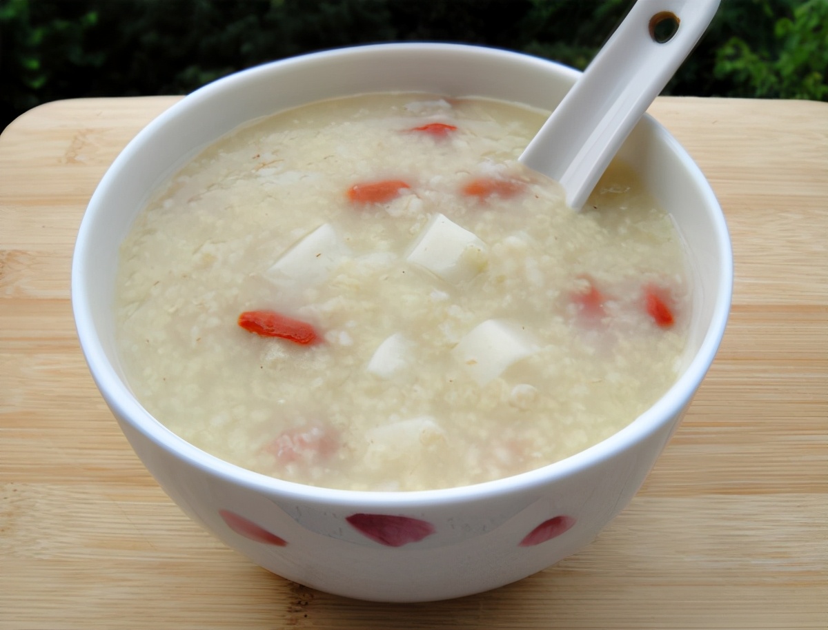 山药皮会痒，山药片会黑？不敢碰山药的这样处理，好吃又健脾