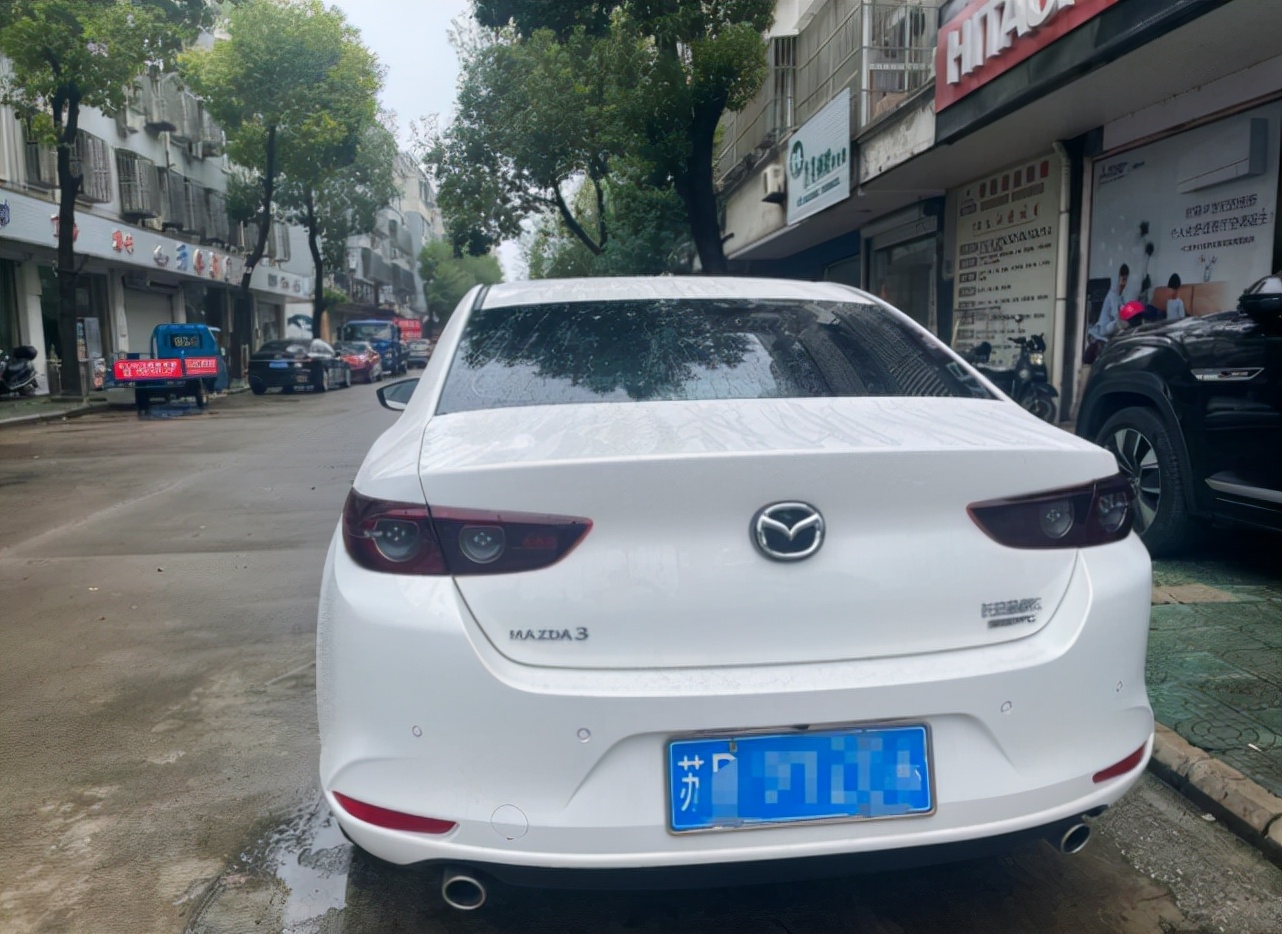 13.05万提了马自达3昂克赛拉，用车一个月，真实驾驶感受
