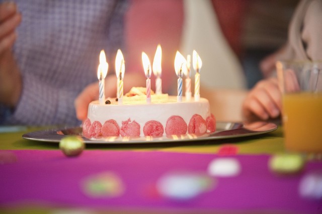 一个人爱不爱你，过个生日就知道了