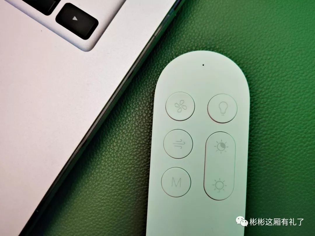 家里的“清风明月”：Yeelight逸扬风扇吊灯使用记