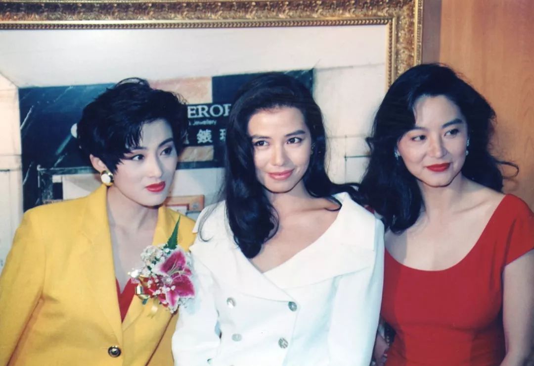 1992年是香港电影周星驰年，香港影坛的其他巨星在干嘛？