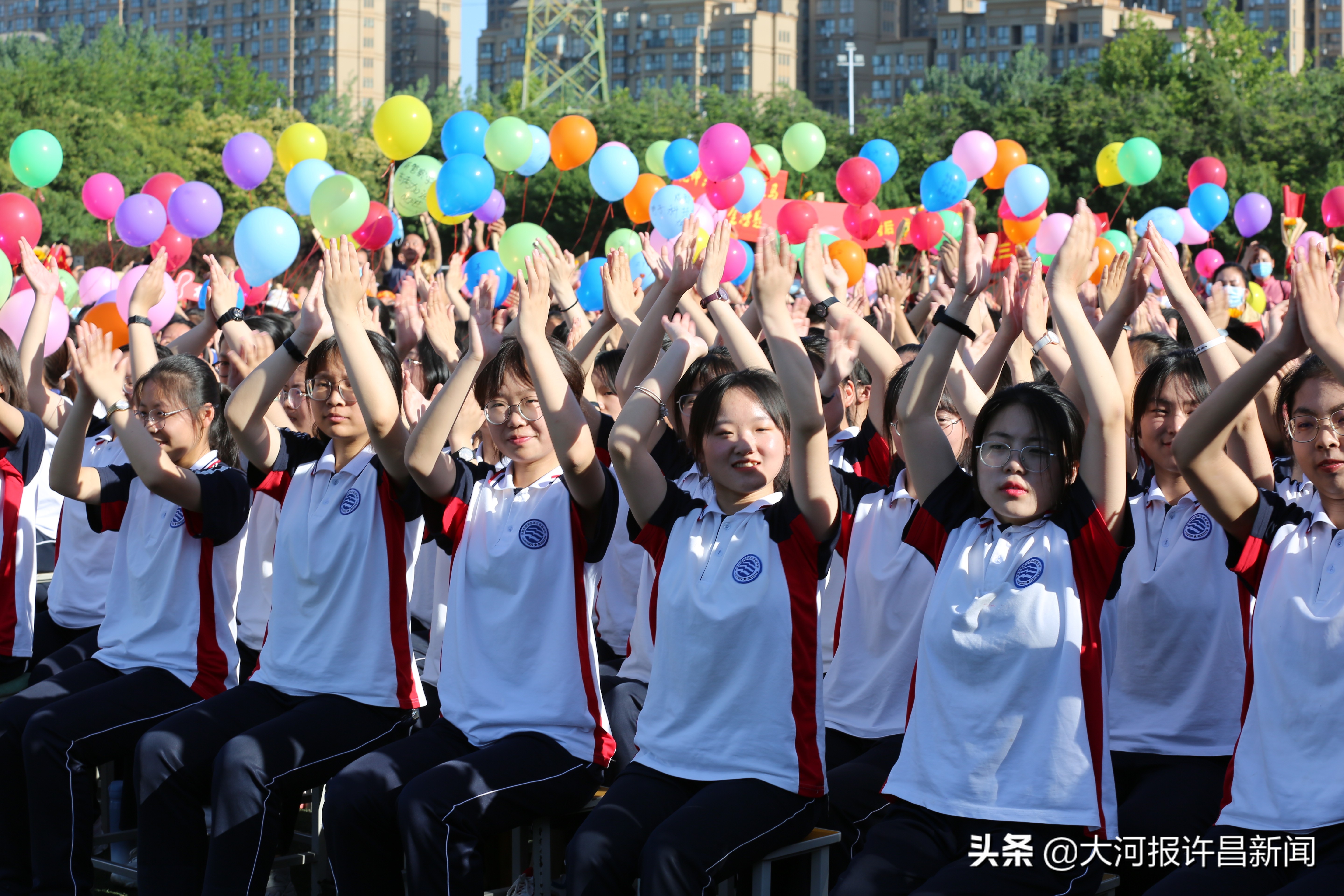 高考壮行会，校长坦言祖国是考生最大的后盾