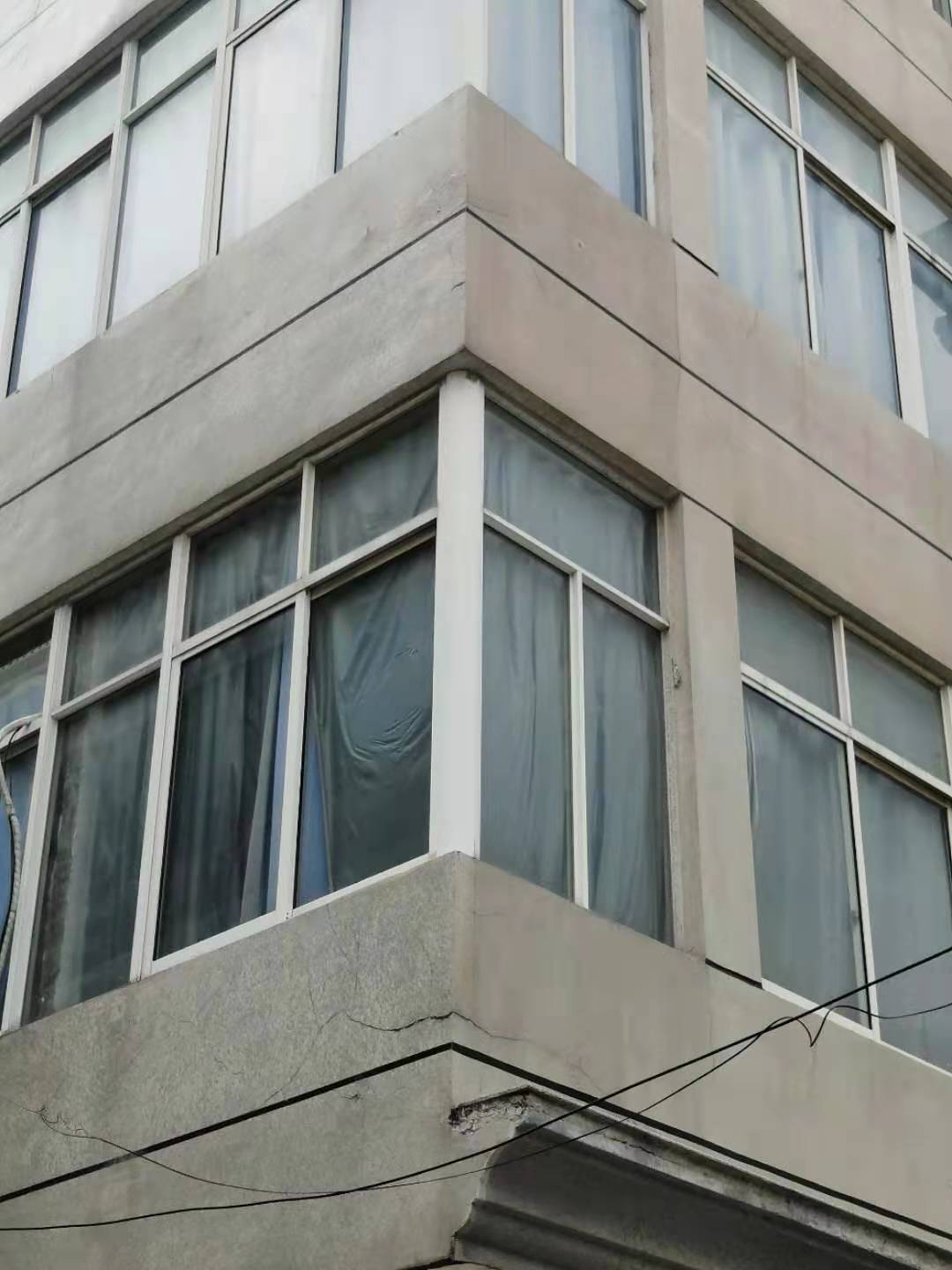 农村自建房外墙喷真石漆，如果盲目去跟风，将来很可能会后悔