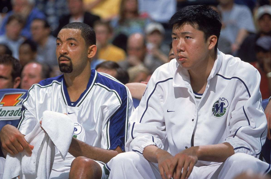 王治郅的NBA生涯为何失败？除了“不归门”事件,这点也很重要
