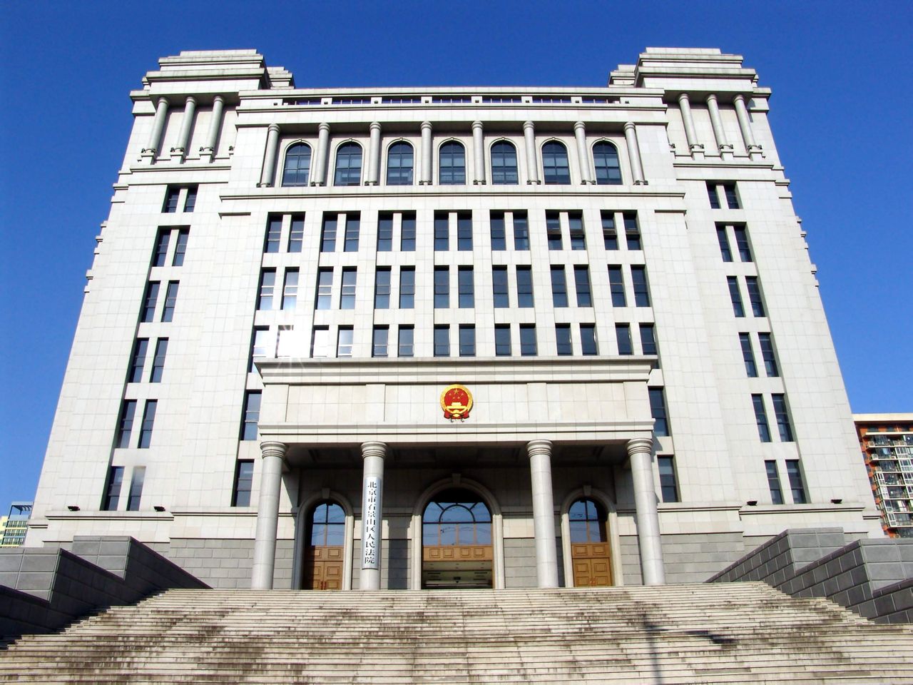 打官司没钱请律师？三种情况，律师费可以让对方买单