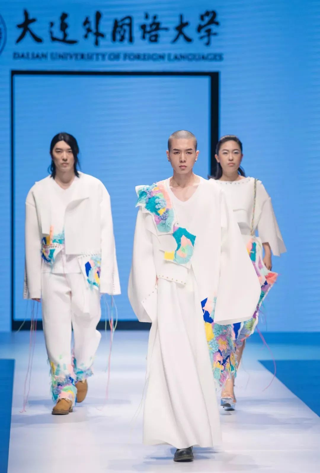 来大外！一起展望前方星辰大海！