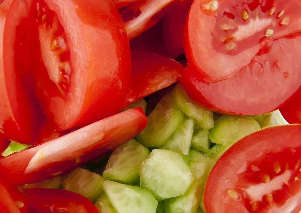 吃货们注意！冰箱用对了吗？很多人都不懂，既不保鲜还浪费电