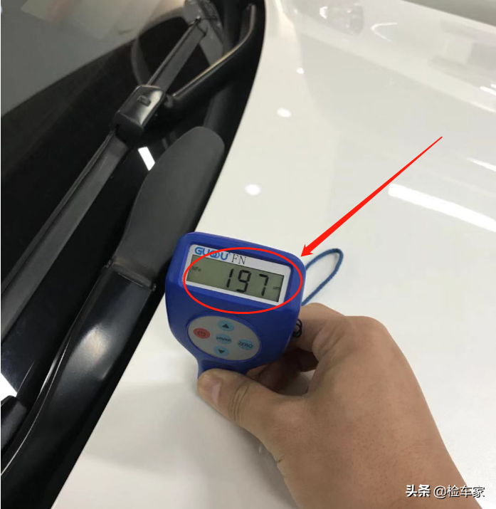 奔驰S65L车主的痛，3年掉价200多万？网友：没了西安一套房