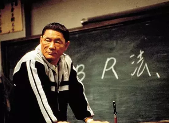 幸好幸好,这些坏老师只出现在银幕里...