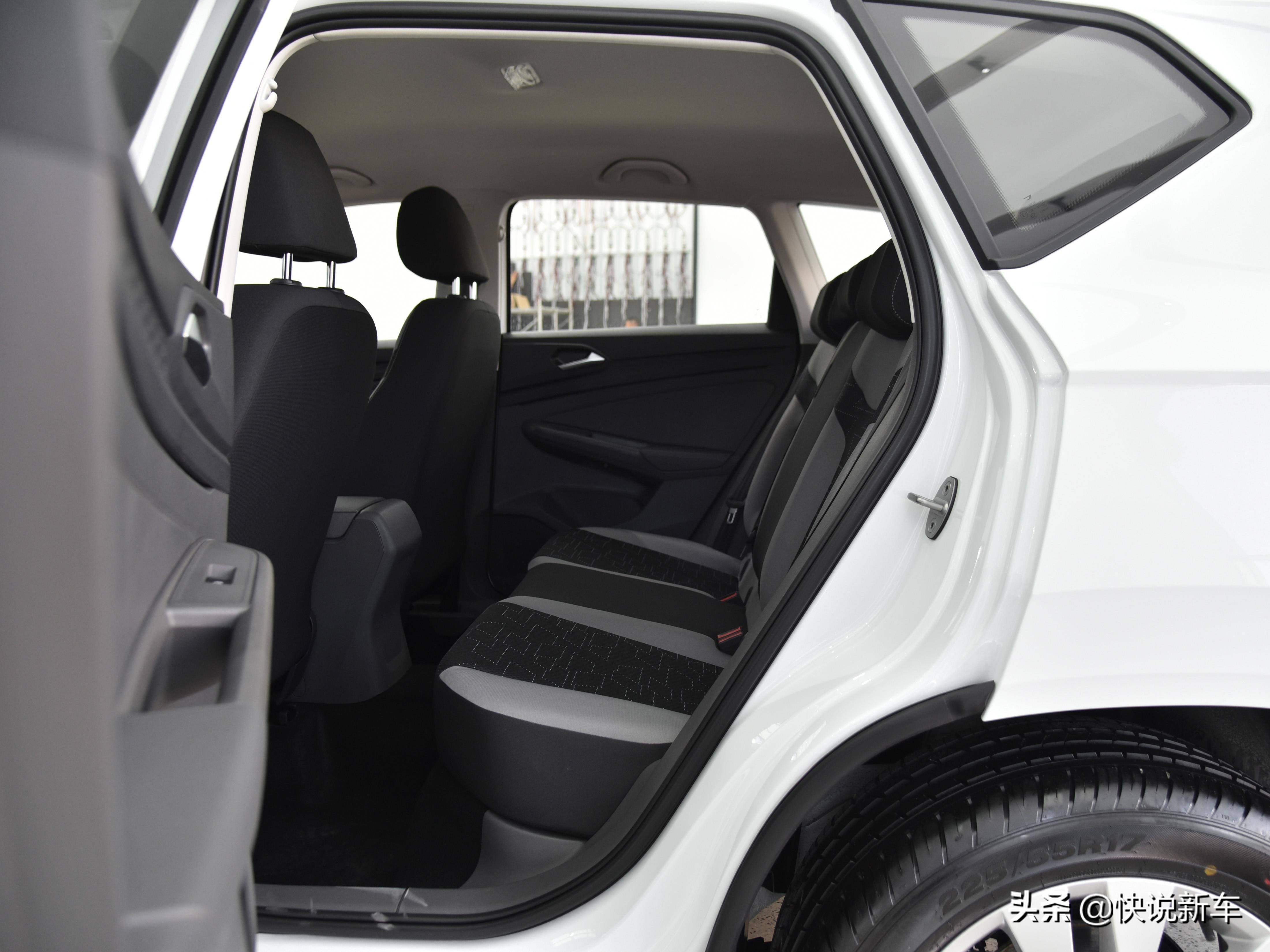 油耗不过7L，价格惊喜的合资SUV，增压+自动挡，实拍捷达VS5