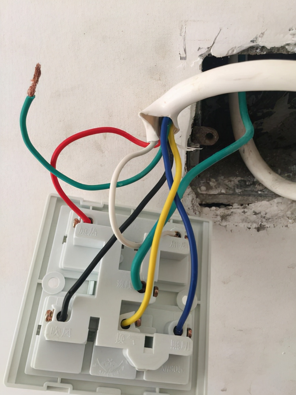 装修如果不想踩坑，这四种材料建议自己买，入住就知道有多省心
