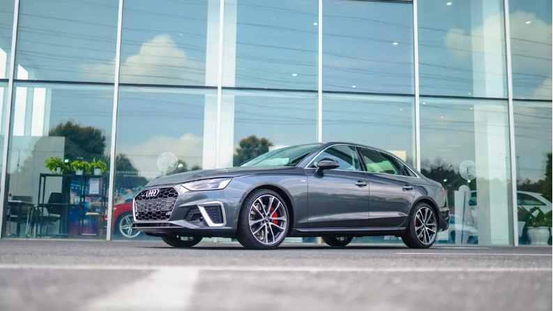 2019款奥迪A4L报价曝光，裸车价格跌破30万大关