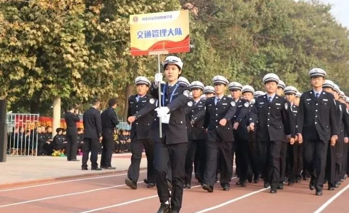 河北这所大学来头不小，虽是专科但就业好，学生宁愿浪费二本成绩