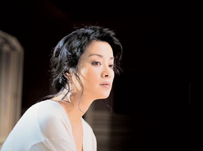 毛阿敏丈夫解直锟：从印刷厂工人到身价万亿，生活低调热衷做慈善