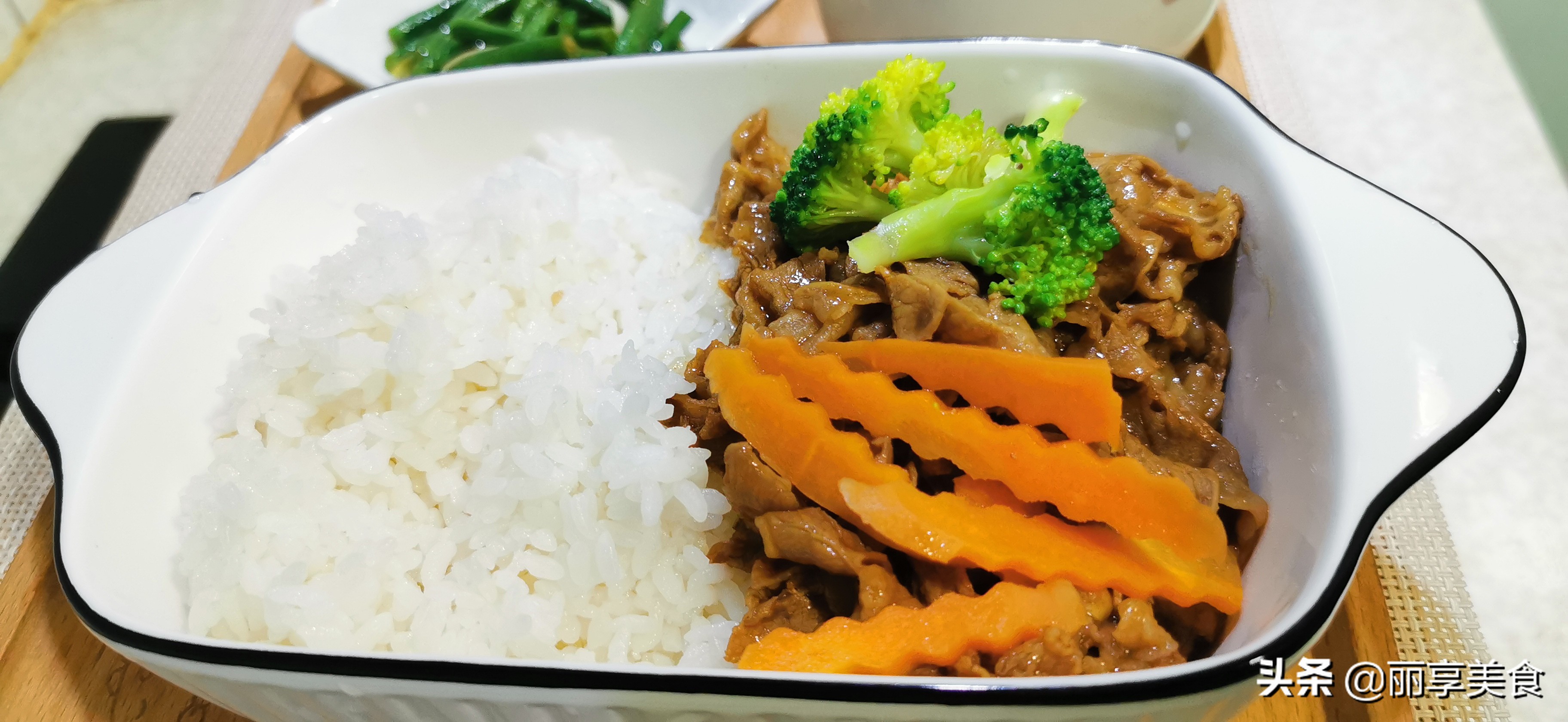 吉野家牛肉饭家庭版做法，步骤简单，鲜香味美，好吃又解馋，真香