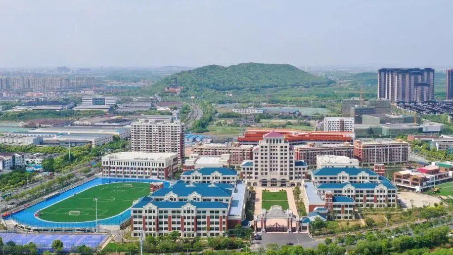 江苏又迎“双语”学校，耗资12亿，学制为15年一贯制，学生有福了