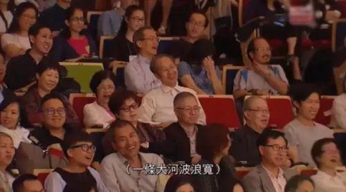 「港明是非」一条大河波浪宽~香港人提到这首歌，自动现场大合唱