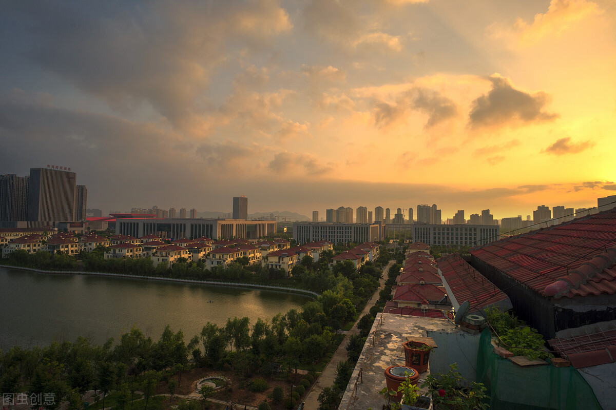 大学不在省会城市有多悲哀，如果不信的话，请看看信阳师范学院