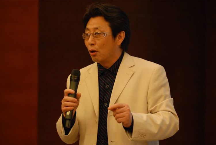 晓冰：在那遥远的地方