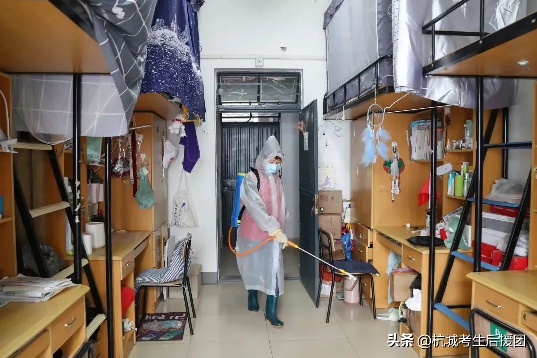 浙江高校宿舍条件大揭秘！住得比家里还好？