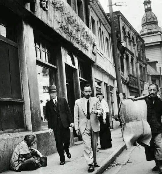 特科在上海滩的渗透，1935年，庐山会议后情报员敲掉门牙扮乞丐