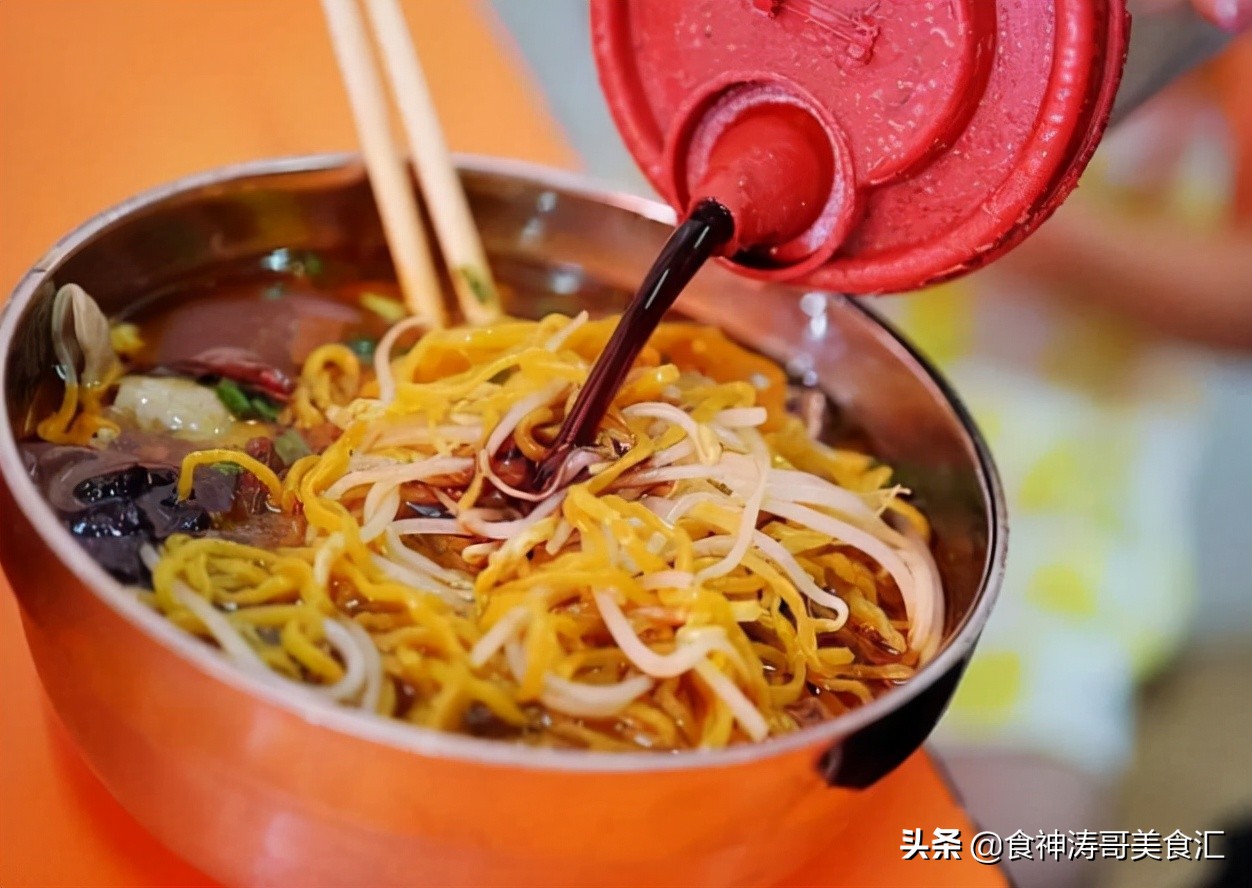 贵州10大另类美食小吃，本地人视为美味，外地食客无从下嘴