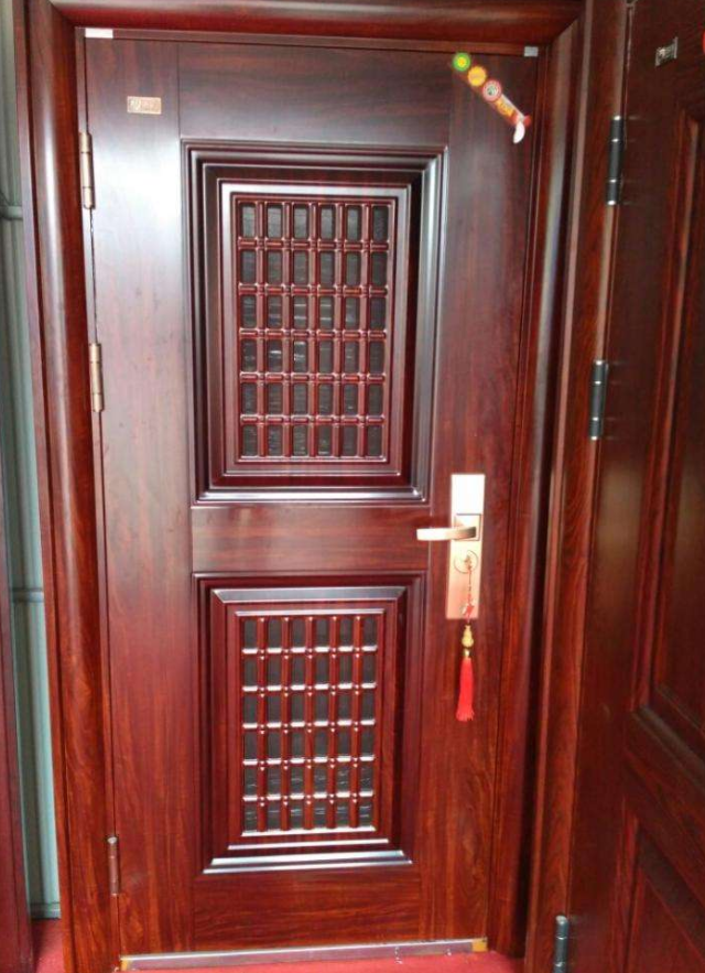 上万元的甲级防盗门好在哪里?看这4点就知道