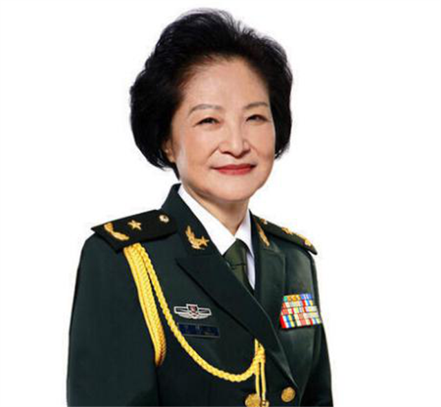 建國后，一姓楊的年輕人看見報紙上的賀老總后，激動萬分