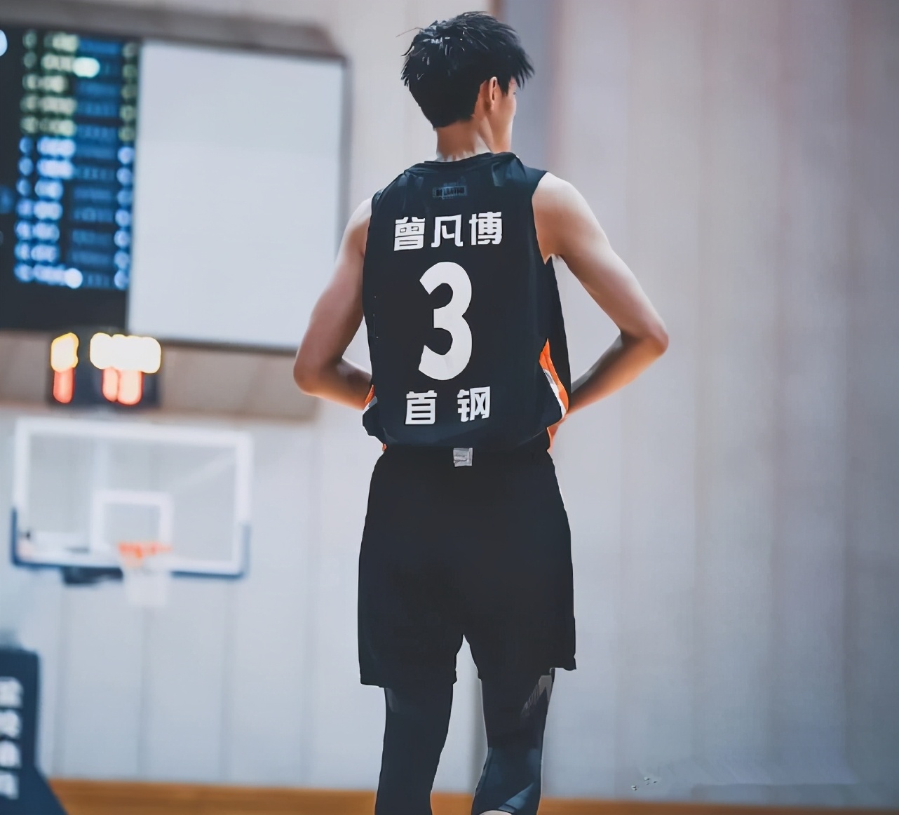 曾凡博会不会后悔？他刚放弃冈萨加大学，NBA选秀大热门就来了