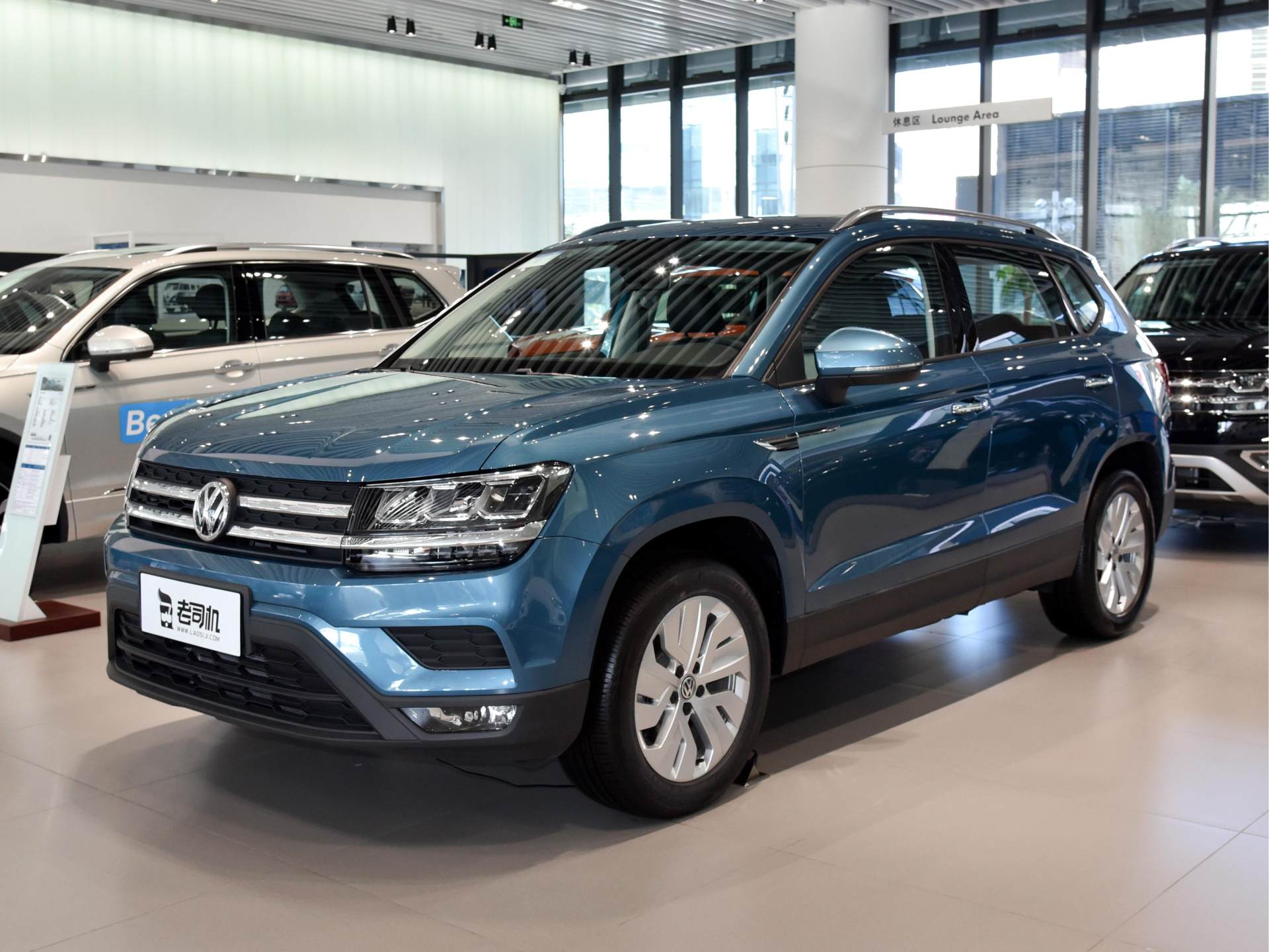 大众"小途昂":气场不输汉兰达,轴距近2米7,才16万