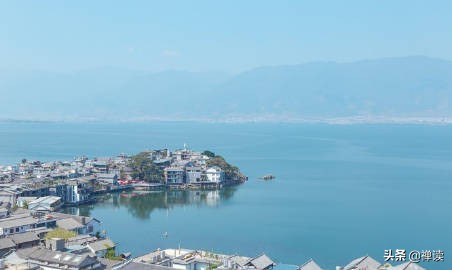 早安心语：不自重者取辱，不自足者博学，不自满者受益