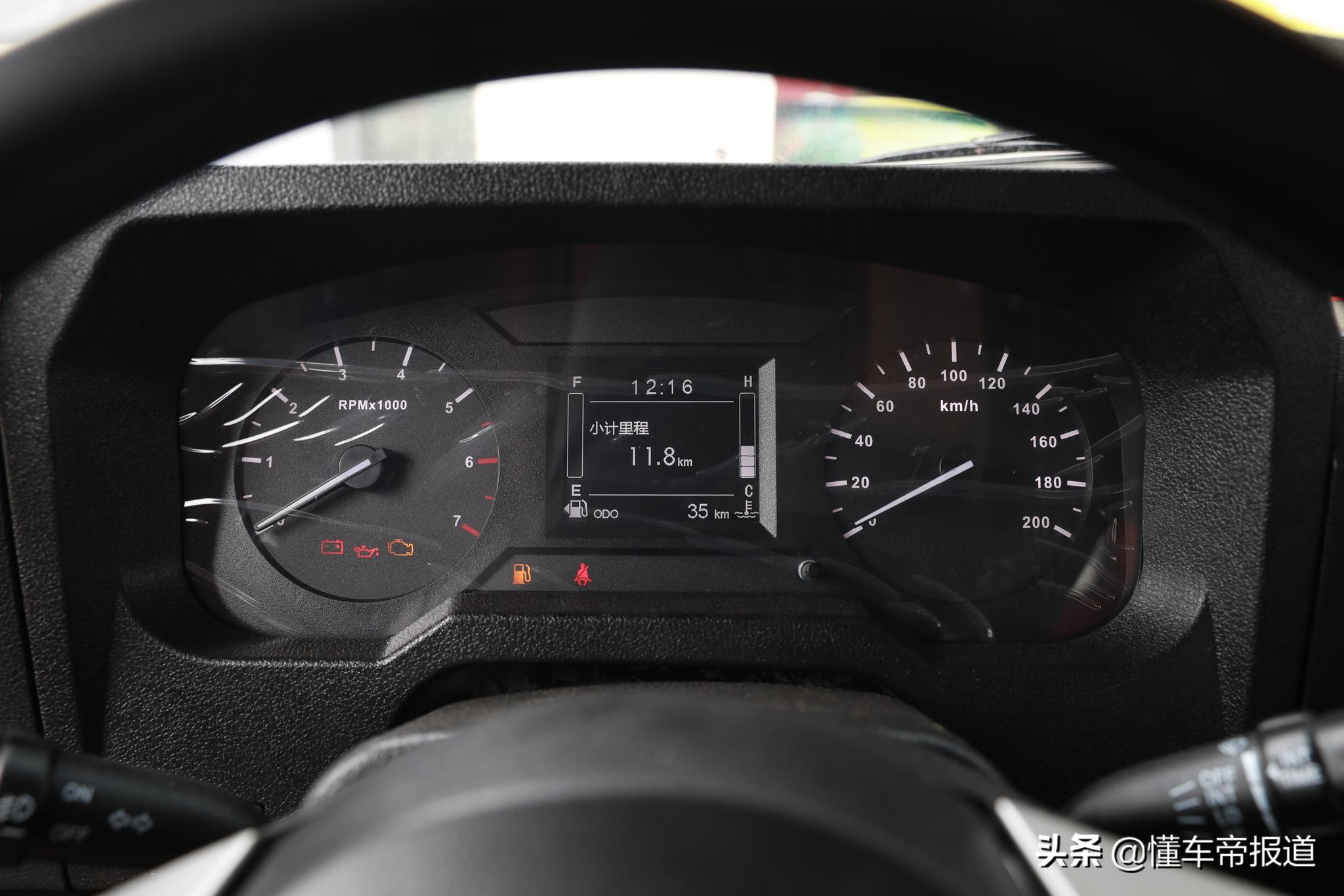 新车｜越野不输坦克300？BJ212致敬版上市，搭载三菱动力