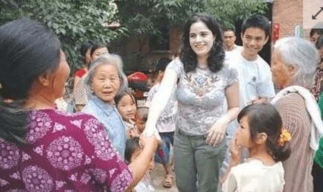 2008年，26岁美国女硕士倒追河南穷保安，后来过得怎么样了？