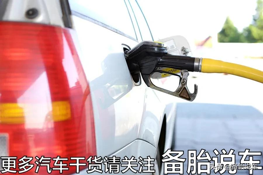10万块的车子,1年开多少公里才不算浪费?和打车比,谁便宜?