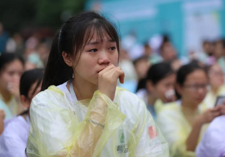 江西出现“坑人大学”，学历含金量不如专科，毕业证不被国家承认